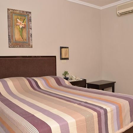 El Portal Inn Tagbilaran City Exteriör bild