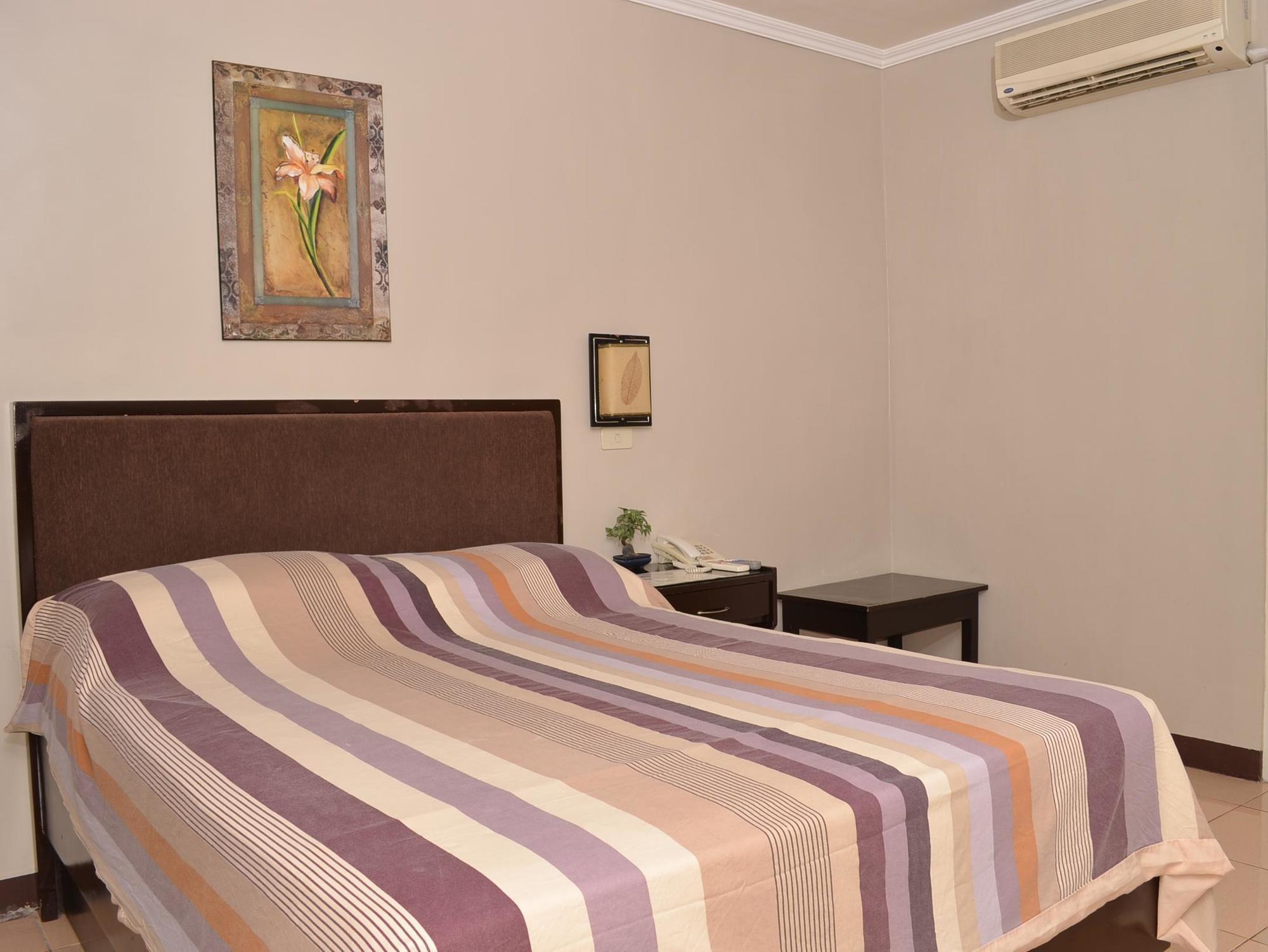 El Portal Inn Tagbilaran City Exteriör bild