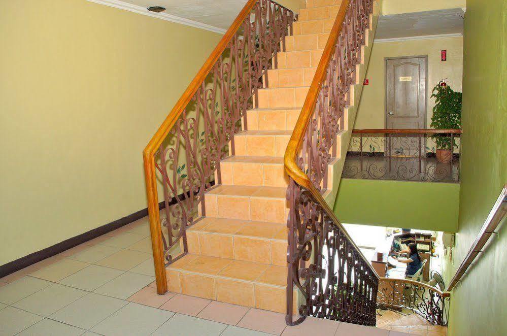 El Portal Inn Tagbilaran City Exteriör bild